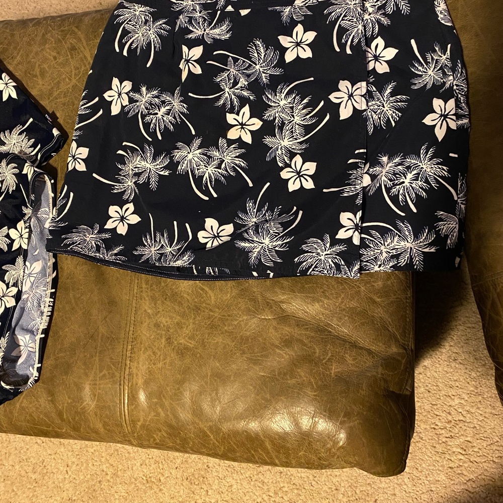 St Johns Bay Navy & White Tropical Floral Two Pc Swim Suit w Wrap Cover up - Picture 8 of 10